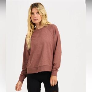 Vuori long sleeve halo crew